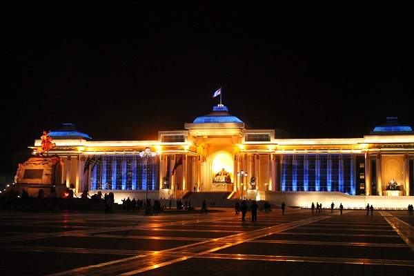 Маргааш Чингисийн талбайд “Алдрын хүндэтгэл” рок, поп оддын амьд тоглолт болно